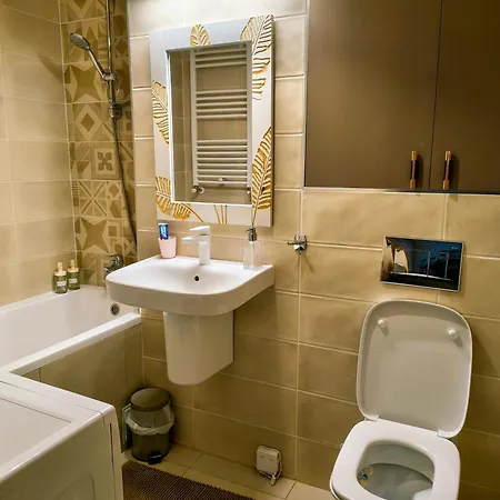 Ospitalier City Clover - Free Parking, New Building Apartment