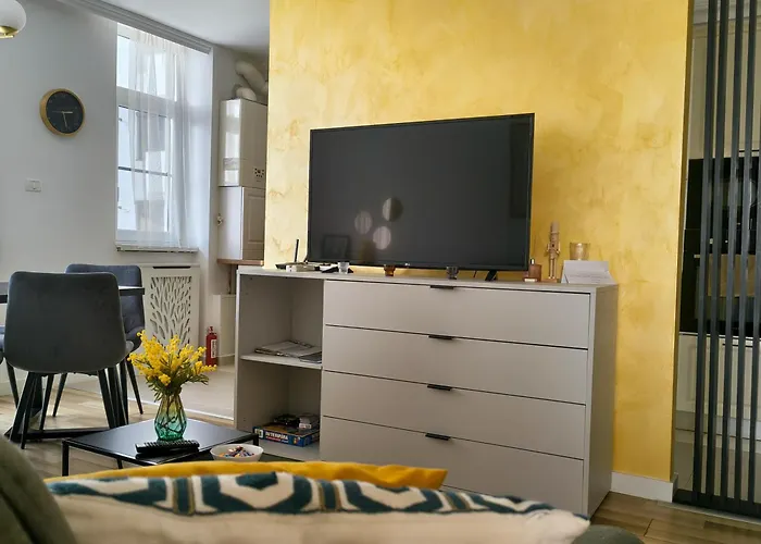 公寓 Ospitalier Clover - 2 King Beds, Free Undgrd Parking, 2bath