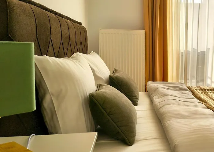 Apartman Ospitalier Clover - 2 King Beds, Free Undgrd Parking, 2bath