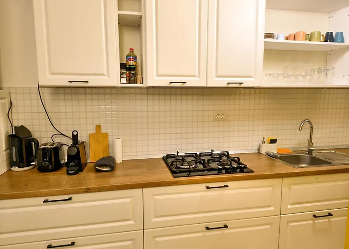 Ospitalier Clover - 2 King Beds, Free Undgrd Parking, 2bath *