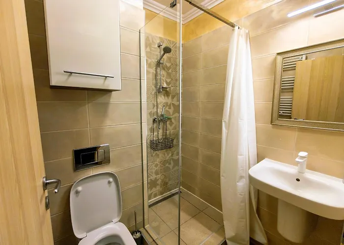 Ospitalier Clover - 2 King Beds, Free Undgrd Parking, 2bath Apartman *