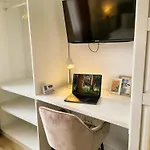 Ospitalier Clover - 2 King Beds, Free Undgrd Parking, 2bath Apartment *