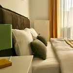Apartment Ospitalier Clover - 2 King Beds, Free Undgrd Parking, 2bath