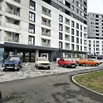 Ospitalier Clover - 2 King Beds, Free Undgrd Parking, 2bath Timisoara