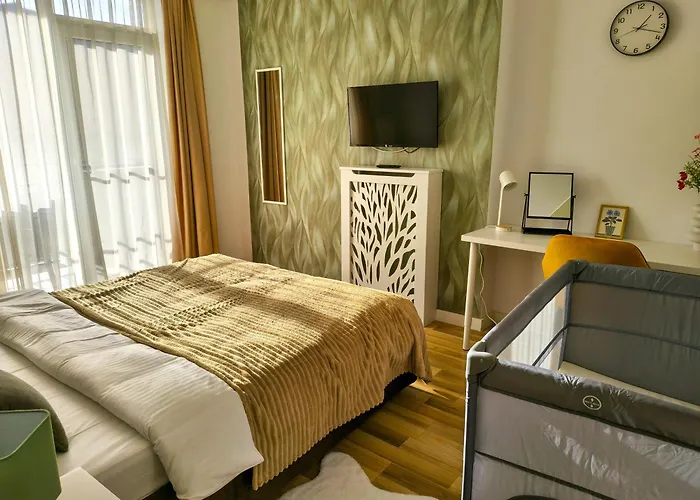 Ospitalier Clover - 2 King Beds, Free Undgrd Parking, 2bath Апартаменти