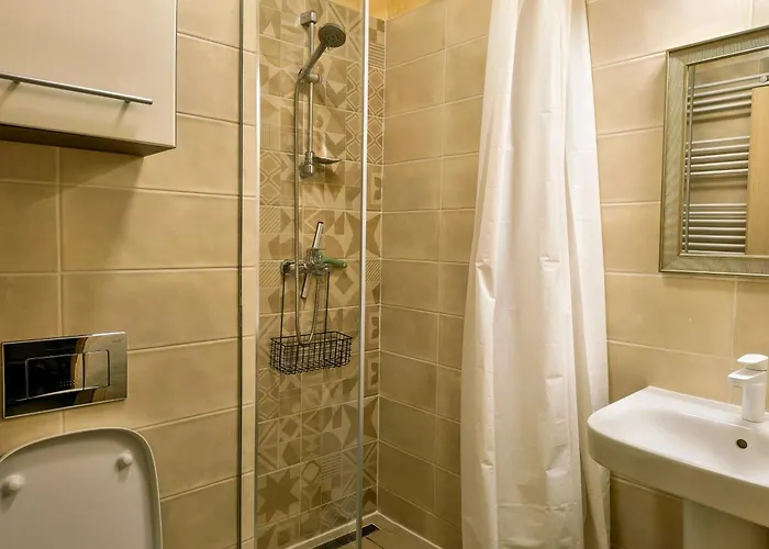 Ospitalier Clover - 2 King Beds, Free Undgrd Parking, 2bath